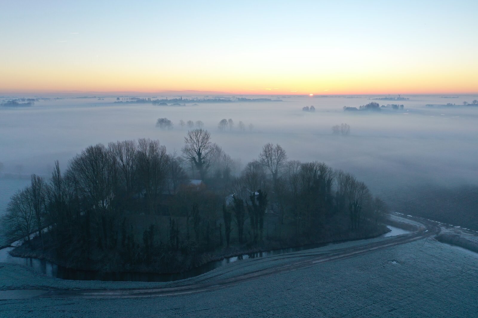 Skyldum in de ochtendmist